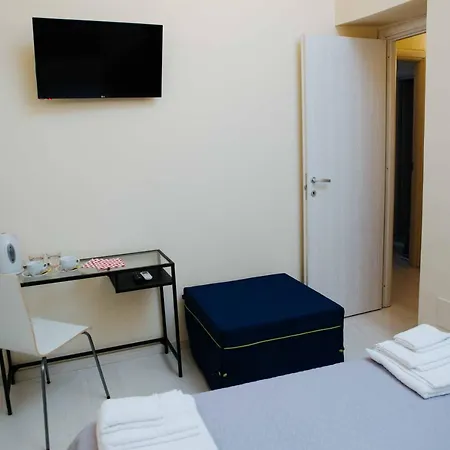 Calamarina Centro Penzion Palermo