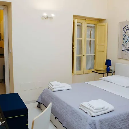 Calamarina Centro Πανσιόν