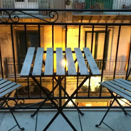 Calamarina Centro Πανσιόν 3*